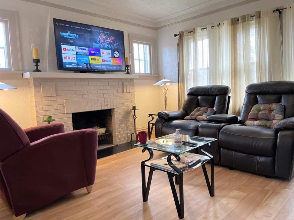 2 Bedroom Apt Near Great Lakes Naval Base And 6 Flags Waukegan Εξωτερικό φωτογραφία