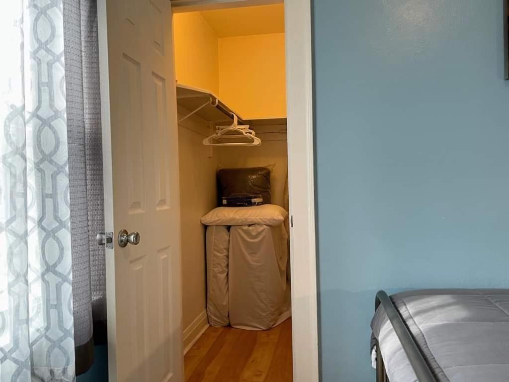 2 Bedroom Apt Near Great Lakes Naval Base And 6 Flags Waukegan Εξωτερικό φωτογραφία