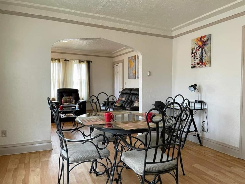2 Bedroom Apt Near Great Lakes Naval Base And 6 Flags Waukegan Εξωτερικό φωτογραφία